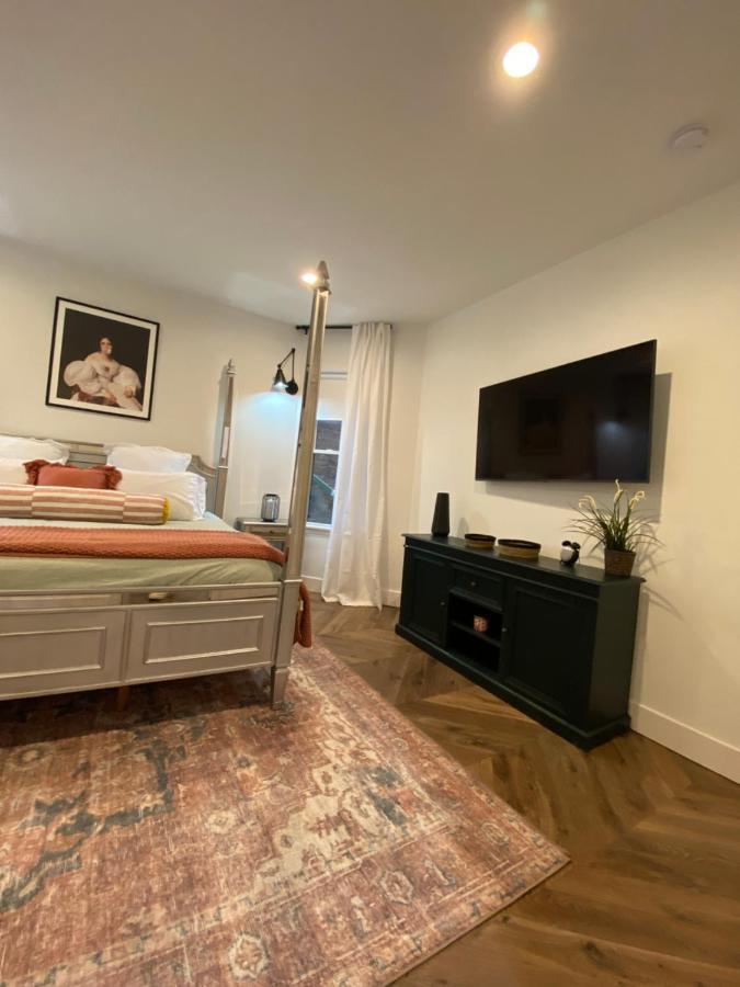 Newly Renovated Victorian Gem Perfect Space For Family Vacations! Pittsburgh Exterior foto