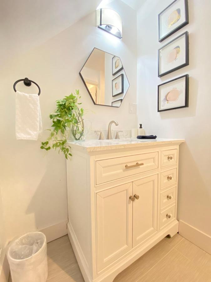Newly Renovated Victorian Gem Perfect Space For Family Vacations! Pittsburgh Exterior foto